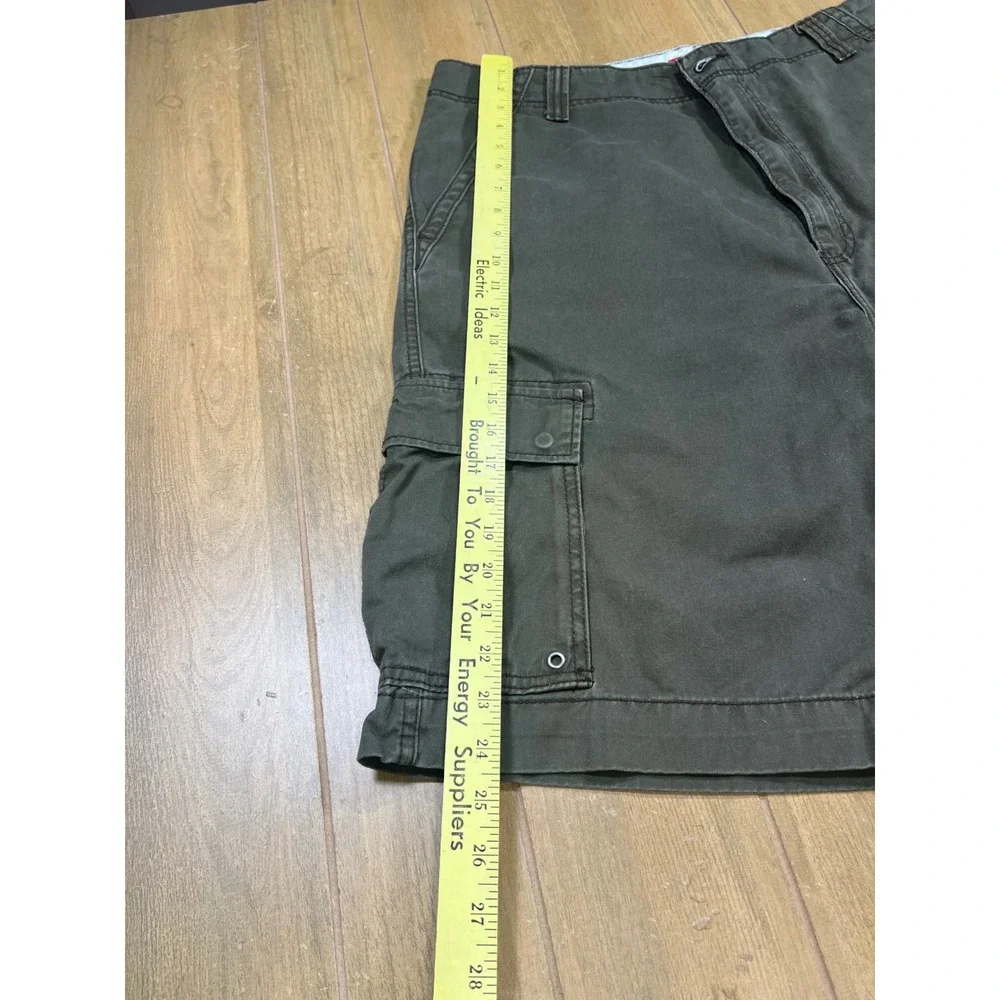 Vintage Levi Strauss Mens Sz 36 Olive Green Cargo Shorts thrashed Cotton